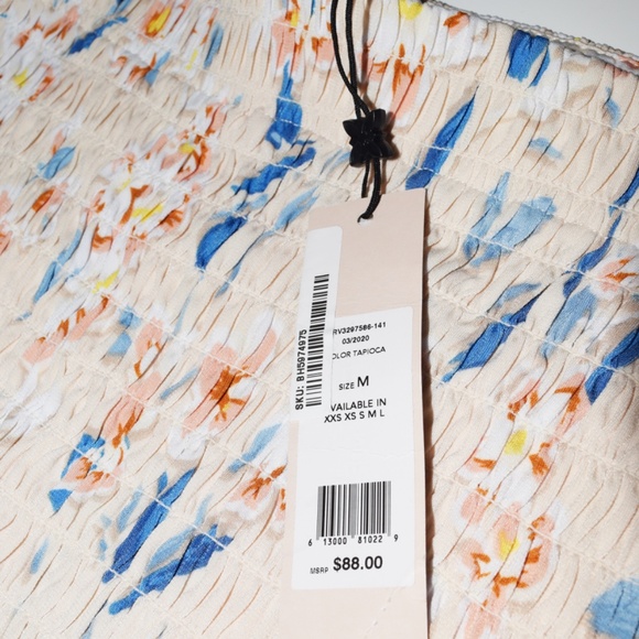 NWT BCBGeneration Floral Spring Smocked Tapioca Mini Skirt Size medium - Picture 8 of 8